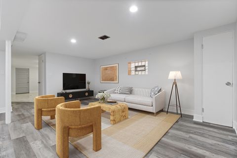 Tiny photo for 6041 W Gunnison Street, Chicago, IL 60630 (MLS # 12584589)