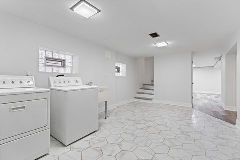 Tiny photo for 6041 W Gunnison Street, Chicago, IL 60630 (MLS # 12584589)