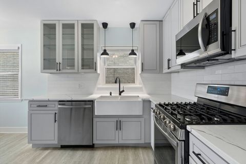 Tiny photo for 6041 W Gunnison Street, Chicago, IL 60630 (MLS # 12584589)