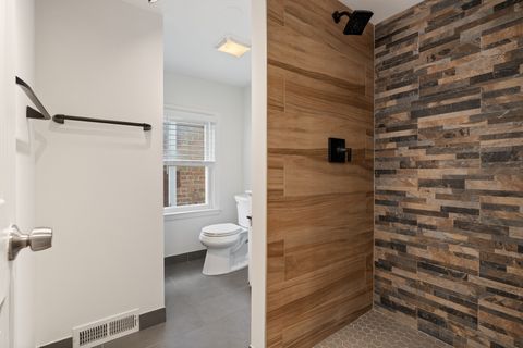 Tiny photo for 6041 W Gunnison Street, Chicago, IL 60630 (MLS # 12584589)