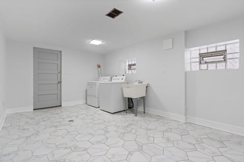 Tiny photo for 6041 W Gunnison Street, Chicago, IL 60630 (MLS # 12584589)