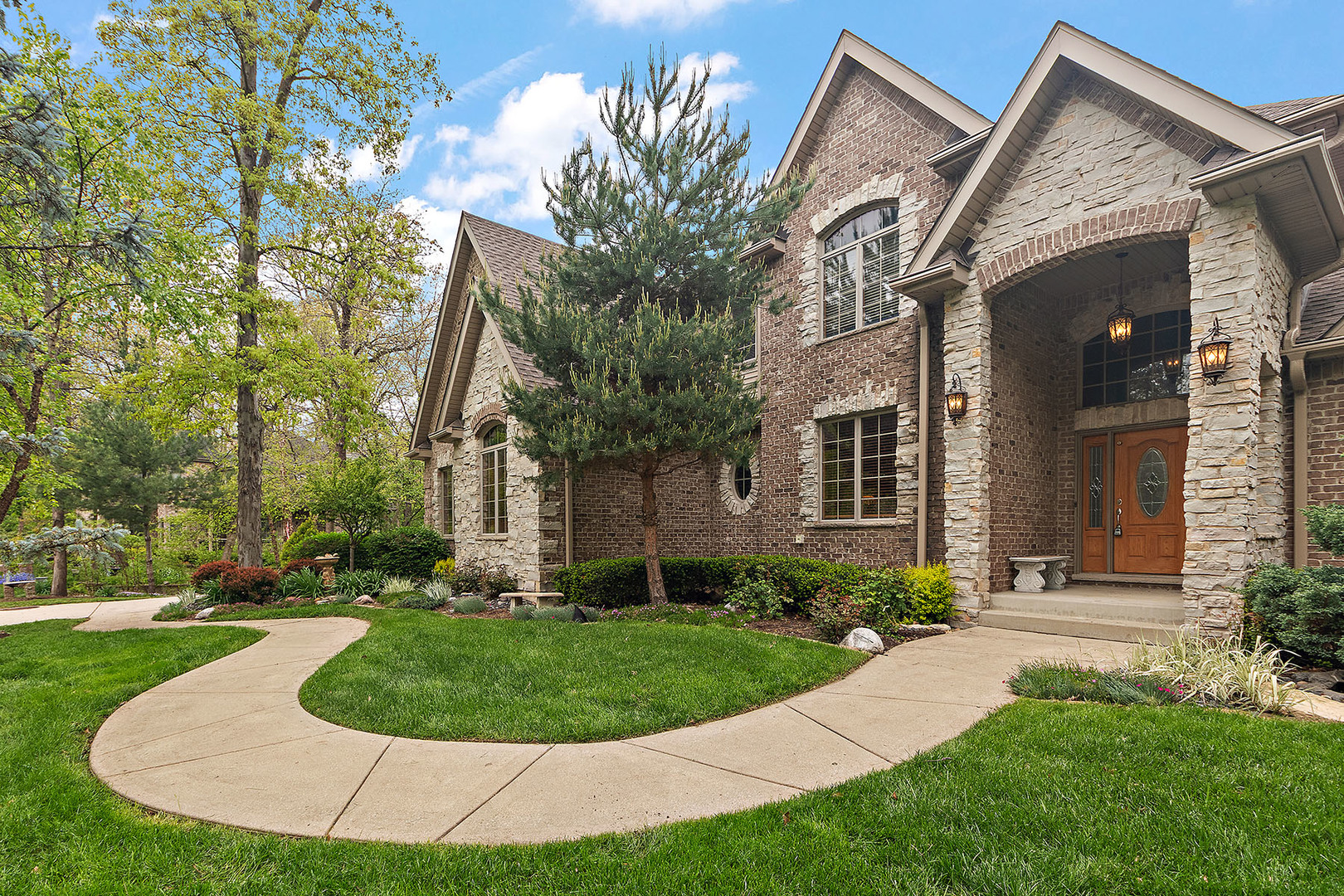 209 Linden Oaks Lane