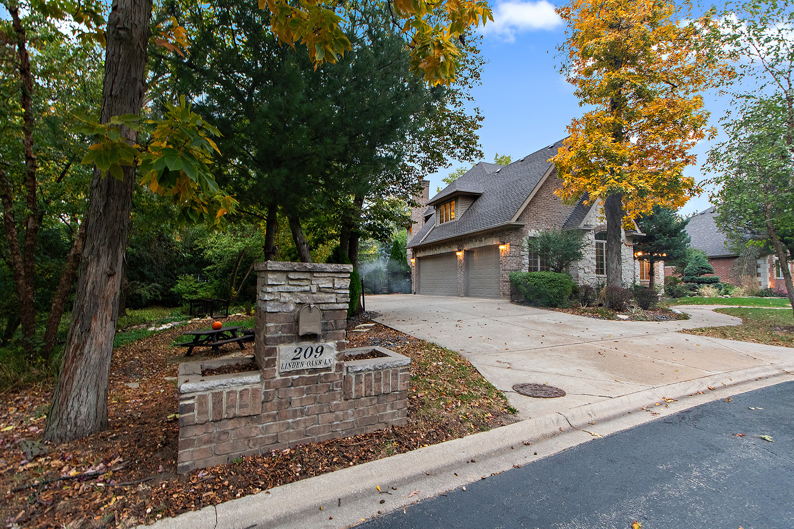 209 Linden Oaks Lane