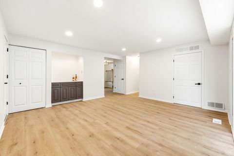 Tiny photo for 3725 N Firestone Drive, Hoffman Estates, IL 60192 (MLS # 12490706)
