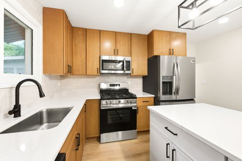 Tiny photo for 3725 N Firestone Drive, Hoffman Estates, IL 60192 (MLS # 12490706)