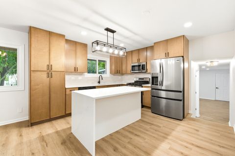 Tiny photo for 3725 N Firestone Drive, Hoffman Estates, IL 60192 (MLS # 12490706)