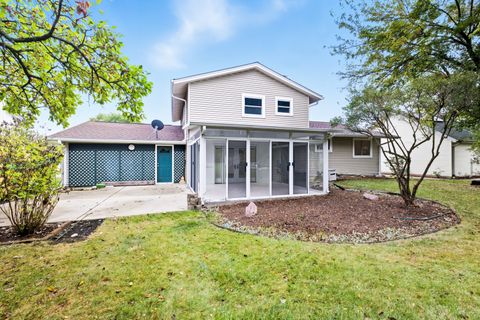 Tiny photo for 3725 N Firestone Drive, Hoffman Estates, IL 60192 (MLS # 12490706)