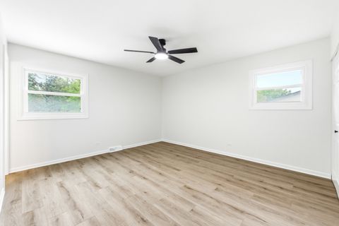 Tiny photo for 3725 N Firestone Drive, Hoffman Estates, IL 60192 (MLS # 12490706)