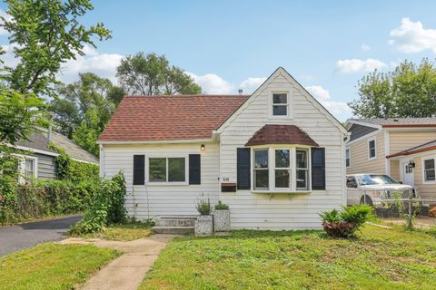 Photo of 515 Catalpa Drive, Round Lake, IL 60073 (MLS # 12521186)