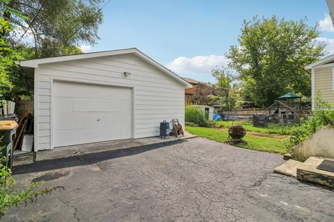 Tiny photo for 515 Catalpa Drive, Round Lake, IL 60073 (MLS # 12521186)