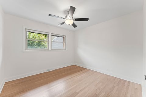 Tiny photo for 208 47th Street, Western Springs, IL 60558 (MLS # 12462119)