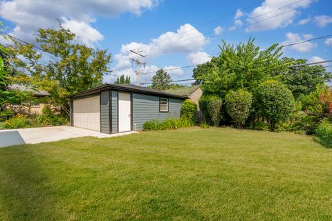 Tiny photo for 208 47th Street, Western Springs, IL 60558 (MLS # 12462119)