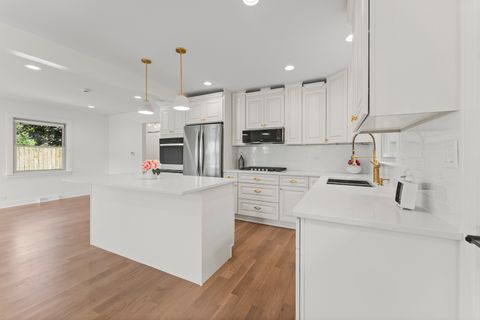 Tiny photo for 208 47th Street, Western Springs, IL 60558 (MLS # 12462119)