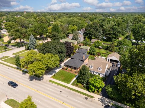 Tiny photo for 208 47th Street, Western Springs, IL 60558 (MLS # 12462119)