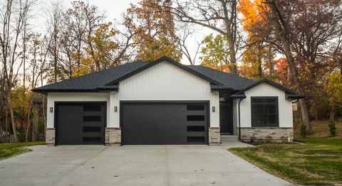 A home in Dixon