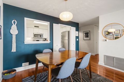 Tiny photo for 6007 N Sheridan Road #15G, Chicago, IL 60660 (MLS # 12443403)