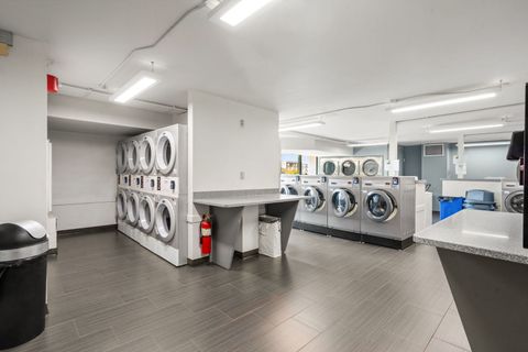 Tiny photo for 6007 N Sheridan Road #15G, Chicago, IL 60660 (MLS # 12443403)