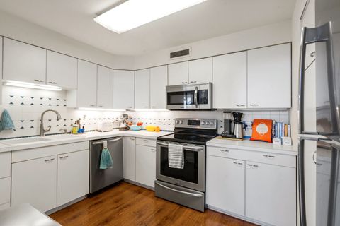 Tiny photo for 6007 N Sheridan Road #15G, Chicago, IL 60660 (MLS # 12443403)