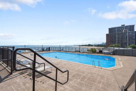 Tiny photo for 6007 N Sheridan Road #15G, Chicago, IL 60660 (MLS # 12443403)