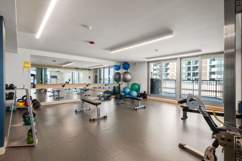 Tiny photo for 6007 N Sheridan Road #15G, Chicago, IL 60660 (MLS # 12443403)