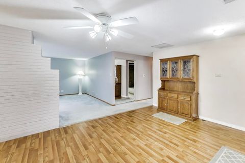 Tiny photo for Schaumburg, IL 60193 (MLS # 12586741)