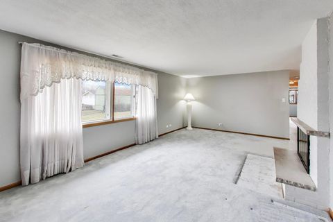 Tiny photo for Schaumburg, IL 60193 (MLS # 12586741)