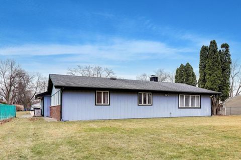 Tiny photo for Schaumburg, IL 60193 (MLS # 12586741)