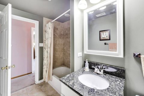 Tiny photo for Schaumburg, IL 60193 (MLS # 12586741)