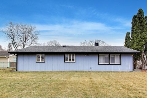 Tiny photo for Schaumburg, IL 60193 (MLS # 12586741)