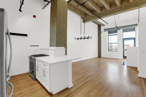 Tiny photo for 1645 W Ogden Avenue #429, Chicago, IL 60612 (MLS # 12627109)