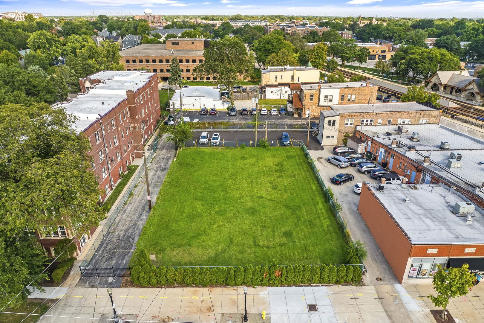 17-19 N Brainard Avenue