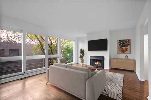 Tiny photo for 1848 N Dayton Street, Chicago, IL 60614 (MLS # 12502293)