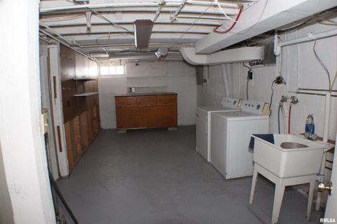 Tiny photo for 1611 COFFELT Avenue, Davenport, IA 52803 (MLS # QC4270067)