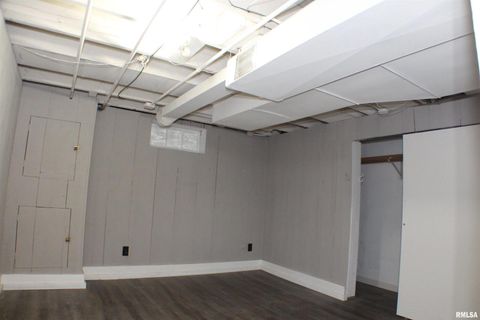 Tiny photo for 1611 COFFELT Avenue, Davenport, IA 52803 (MLS # QC4270067)