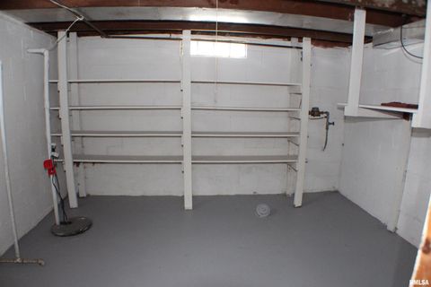 Tiny photo for 1611 COFFELT Avenue, Davenport, IA 52803 (MLS # QC4270067)