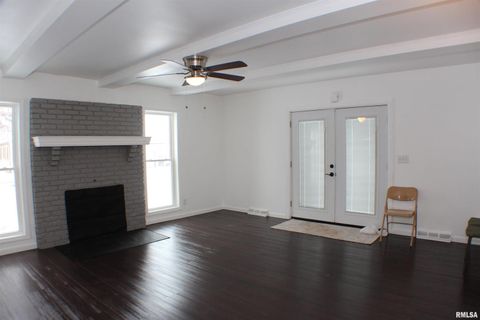 Tiny photo for 1611 COFFELT Avenue, Davenport, IA 52803 (MLS # QC4270067)