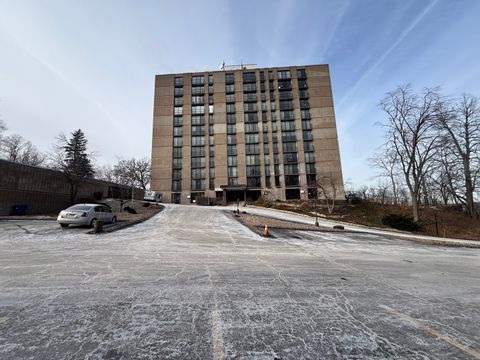 1800 7th Street 11F East Moline IL 61244