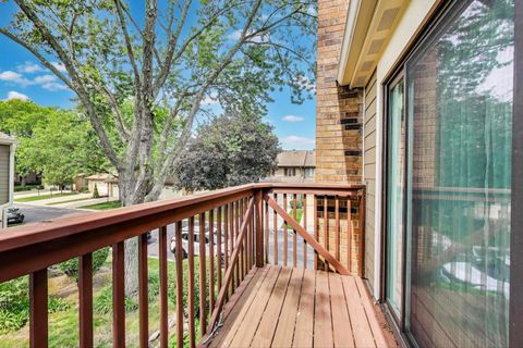 Tiny photo for 107 W Brighton Place, Mount Prospect, IL 60056 (MLS # 12497474)