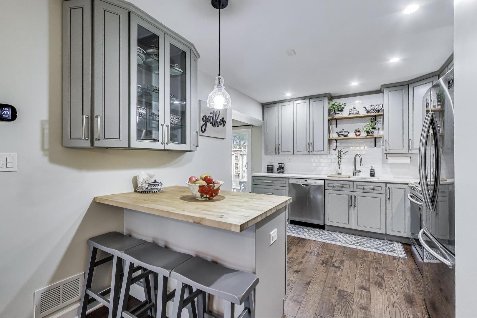 107 W Brighton Place