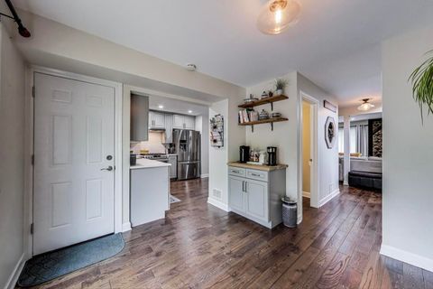 Tiny photo for 107 W Brighton Place, Mount Prospect, IL 60056 (MLS # 12497474)