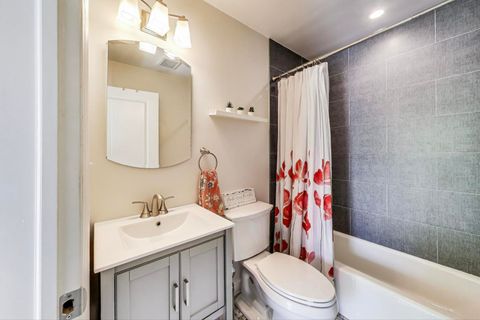 Tiny photo for 107 W Brighton Place, Mount Prospect, IL 60056 (MLS # 12497474)