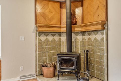 Tiny photo for 1611 Michigan Avenue, Rockford, IL 61102 (MLS # 12674527)