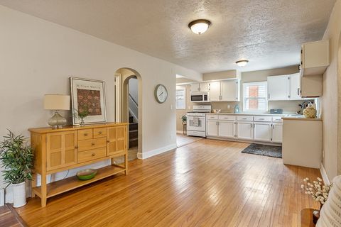 Tiny photo for 1611 Michigan Avenue, Rockford, IL 61102 (MLS # 12674527)