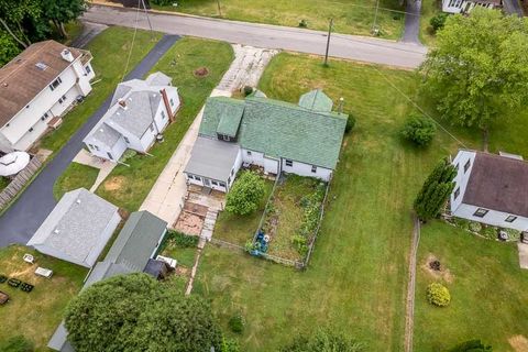 Tiny photo for 1611 Michigan Avenue, Rockford, IL 61102 (MLS # 12674527)