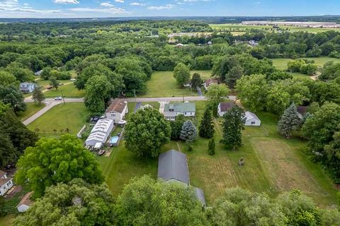 Tiny photo for 1611 Michigan Avenue, Rockford, IL 61102 (MLS # 12674527)