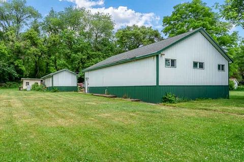 Tiny photo for 1611 Michigan Avenue, Rockford, IL 61102 (MLS # 12674527)