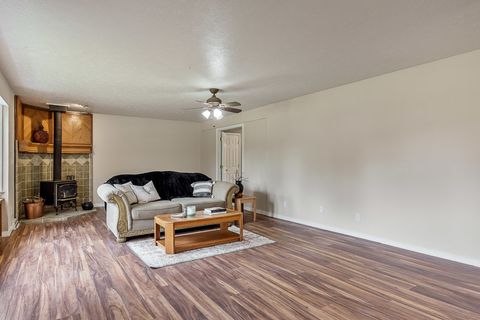Tiny photo for 1611 Michigan Avenue, Rockford, IL 61102 (MLS # 12674527)