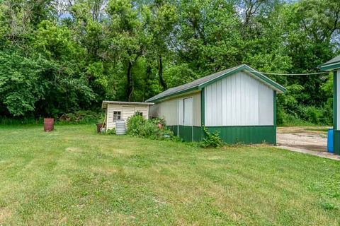 Tiny photo for 1611 Michigan Avenue, Rockford, IL 61102 (MLS # 12674527)
