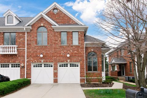 Photo of 271 Arbor Glen Boulevard #271, Schaumburg, IL 60195 (MLS # 12616554)