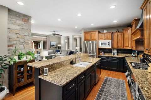 Tiny photo for 271 Arbor Glen Boulevard #271, Schaumburg, IL 60195 (MLS # 12616554)